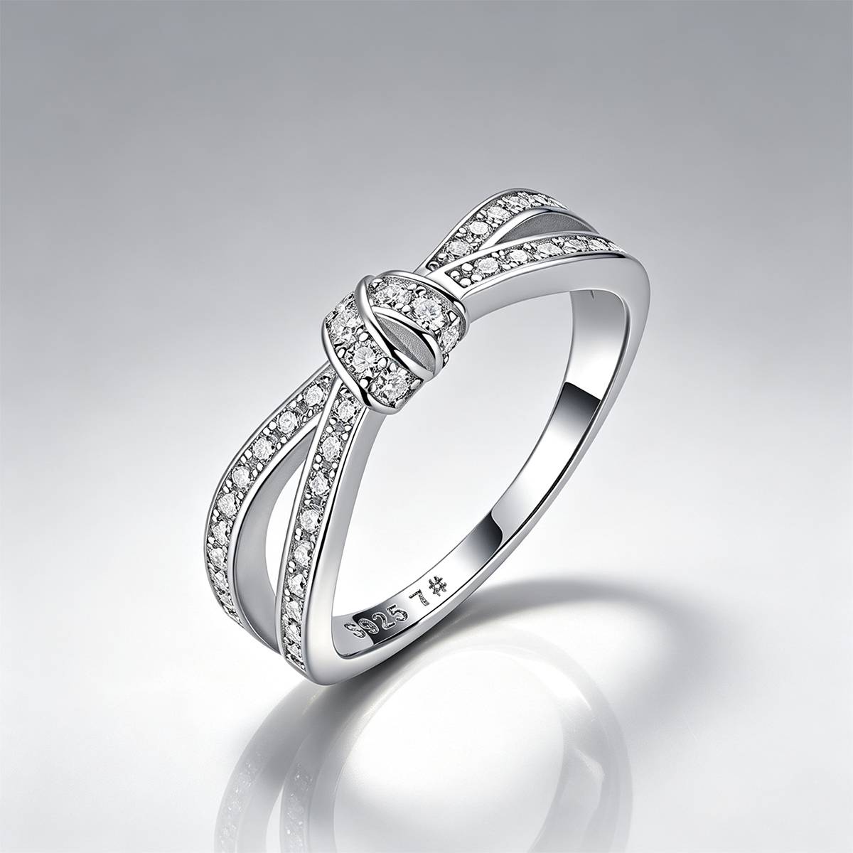 R55616-HMC款S925银镀18K白金莫桑钻绳结订婚戒指0.36ct